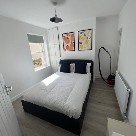 Littlehampton House - 4 Bedroom House Sleeps 8 외부 사진