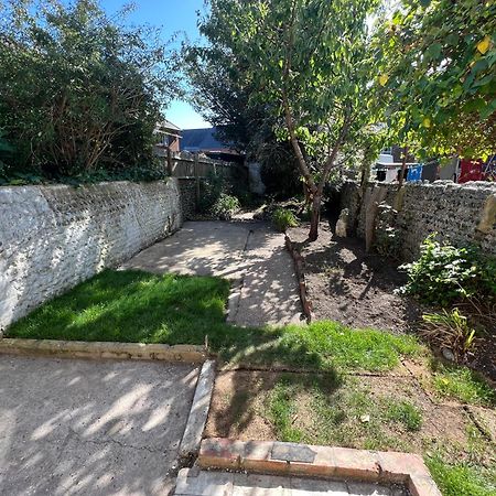 Littlehampton House - 4 Bedroom House Sleeps 8 외부 사진